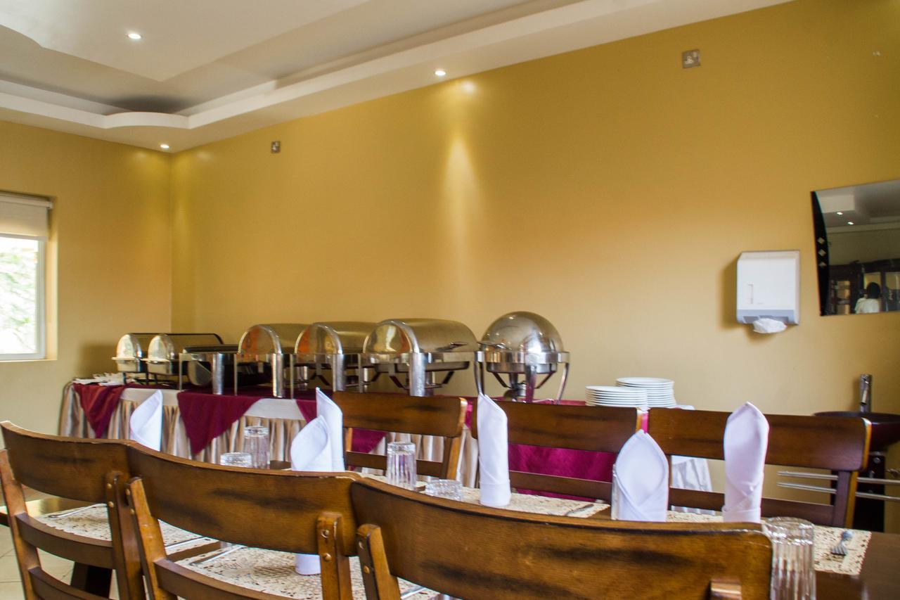 Desert Breeze Hotel Arua Exterior photo